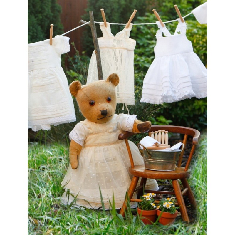 Vintage Cream Lace Dress
